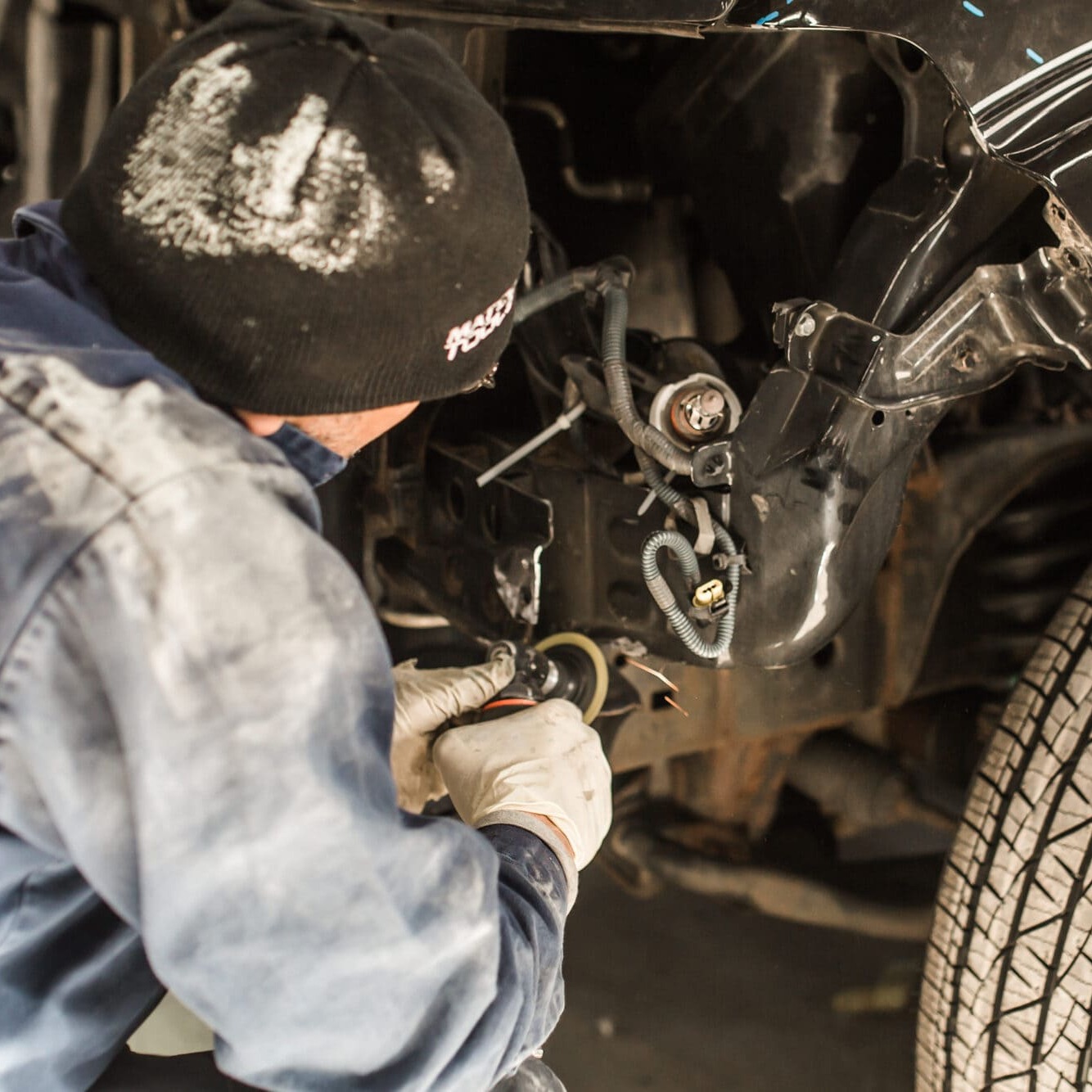 nec3 (1) Mechanic Repairing Car